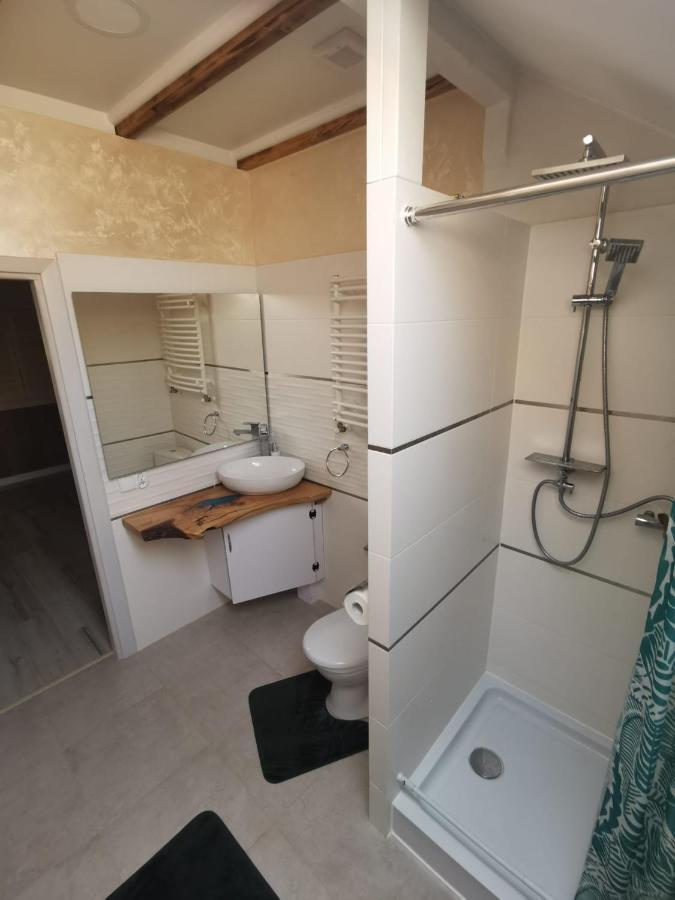 Apartamento Apartament Z Antresola W Zywkach Kruklanki Exterior foto